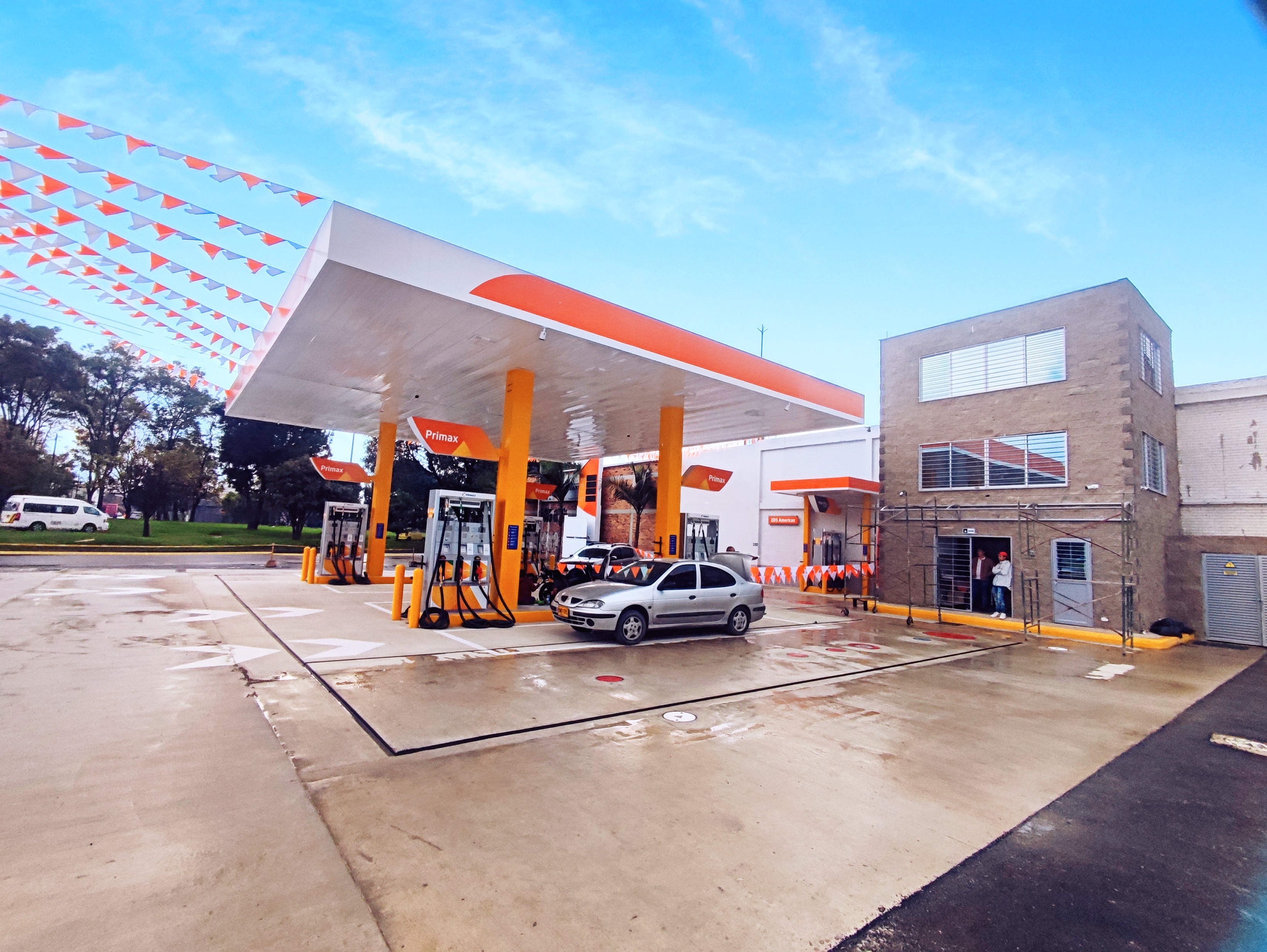 Avance de obra de estación de servicio